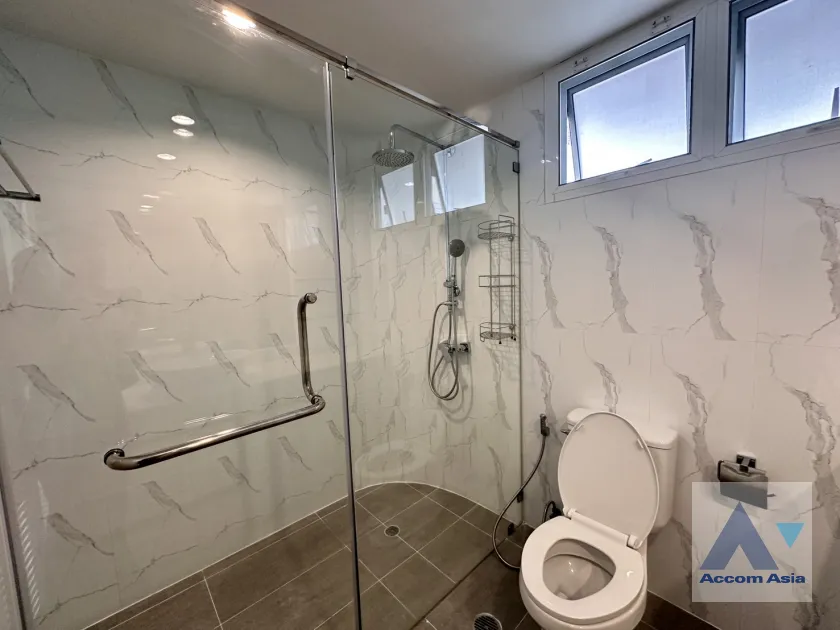 16  3 br Apartment for rent and sale in Sukhumvit ,Bangkok BTS Asok - MRT Sukhumvit at Perfect for family AA46060