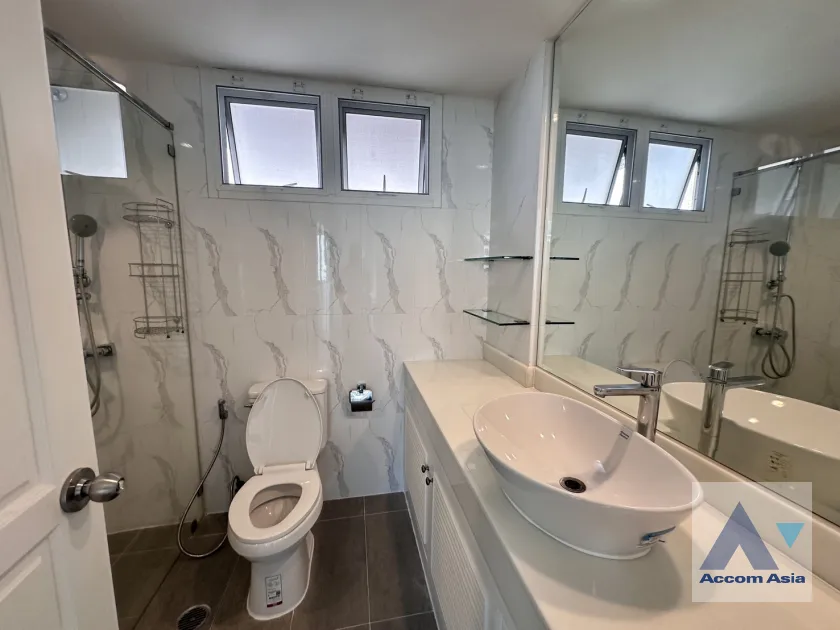 15  3 br Apartment for rent and sale in Sukhumvit ,Bangkok BTS Asok - MRT Sukhumvit at Perfect for family AA46060