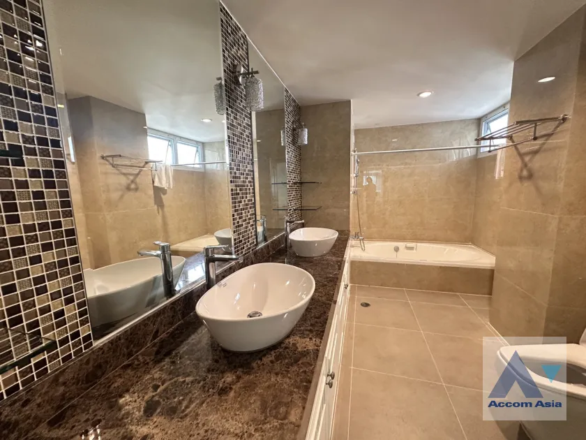 18  3 br Apartment for rent and sale in Sukhumvit ,Bangkok BTS Asok - MRT Sukhumvit at Perfect for family AA46060