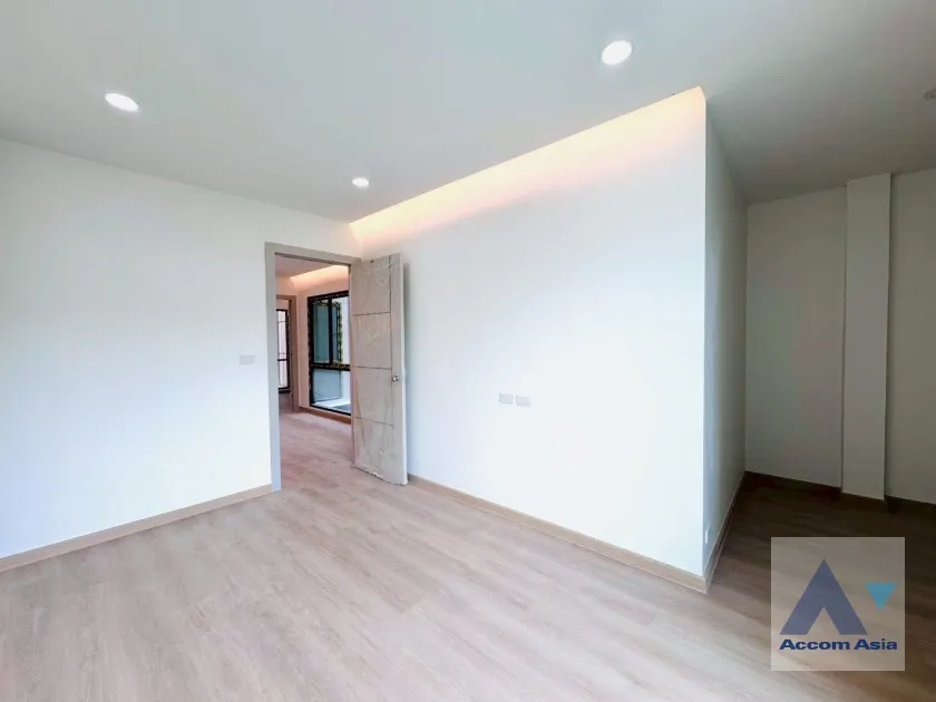 13  3 br House For Sale in Latkrabang ,Bangkok  AA46061