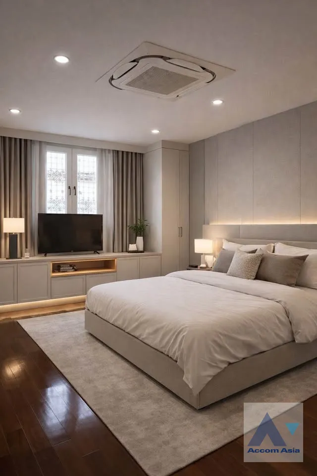 19  4 br House For Sale in Sukhumvit ,Bangkok  AA46062