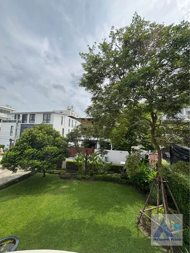 9  4 br House For Sale in Sukhumvit ,Bangkok  AA46062