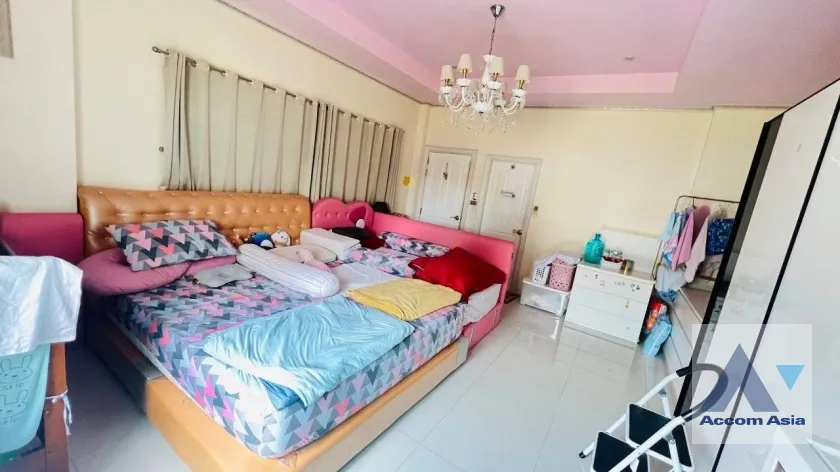 10  5 br House For Sale in Latkrabang ,Bangkok  AA46063