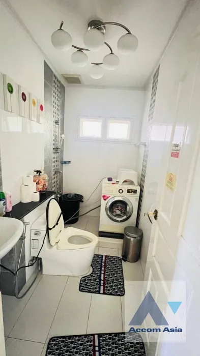 6  5 br House For Sale in Latkrabang ,Bangkok  AA46063