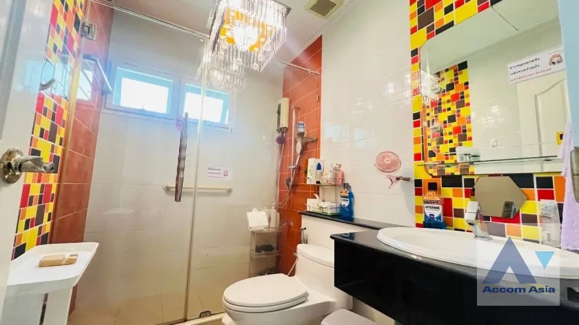 14  5 br House For Sale in Latkrabang ,Bangkok  AA46063
