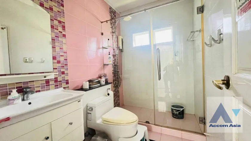 15  5 br House For Sale in Latkrabang ,Bangkok  AA46063