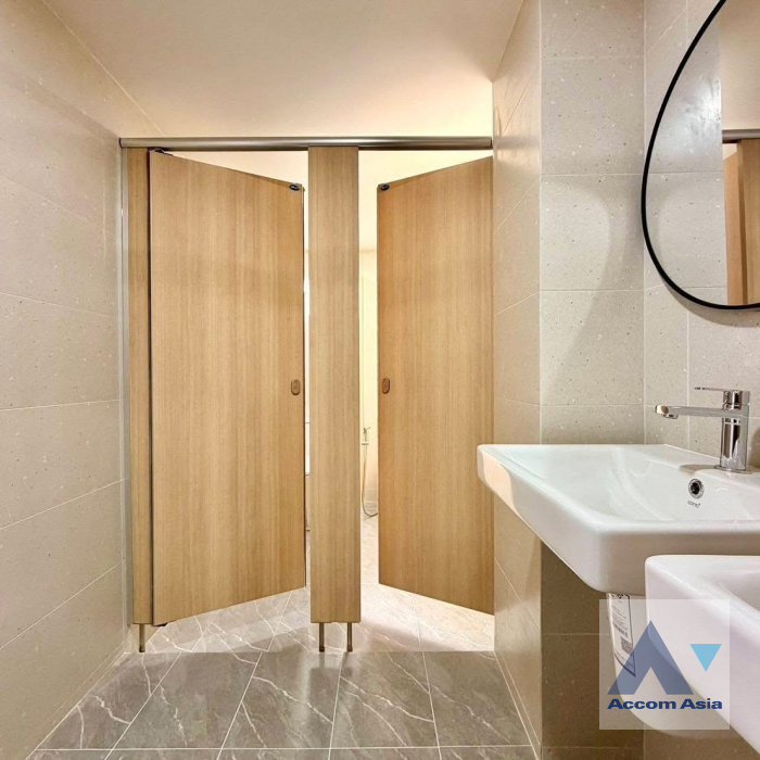 7  House For Rent in Sukhumvit ,Bangkok  AA46067