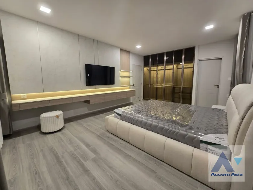 4  3 br House For Rent in Samutprakan ,Samutprakan  at Chaiyapruek Bangna KM15 AA46069