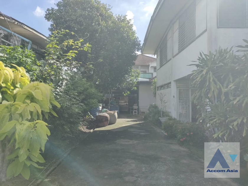 6  4 br House For Sale in Sukhumvit ,Bangkok  AA46070