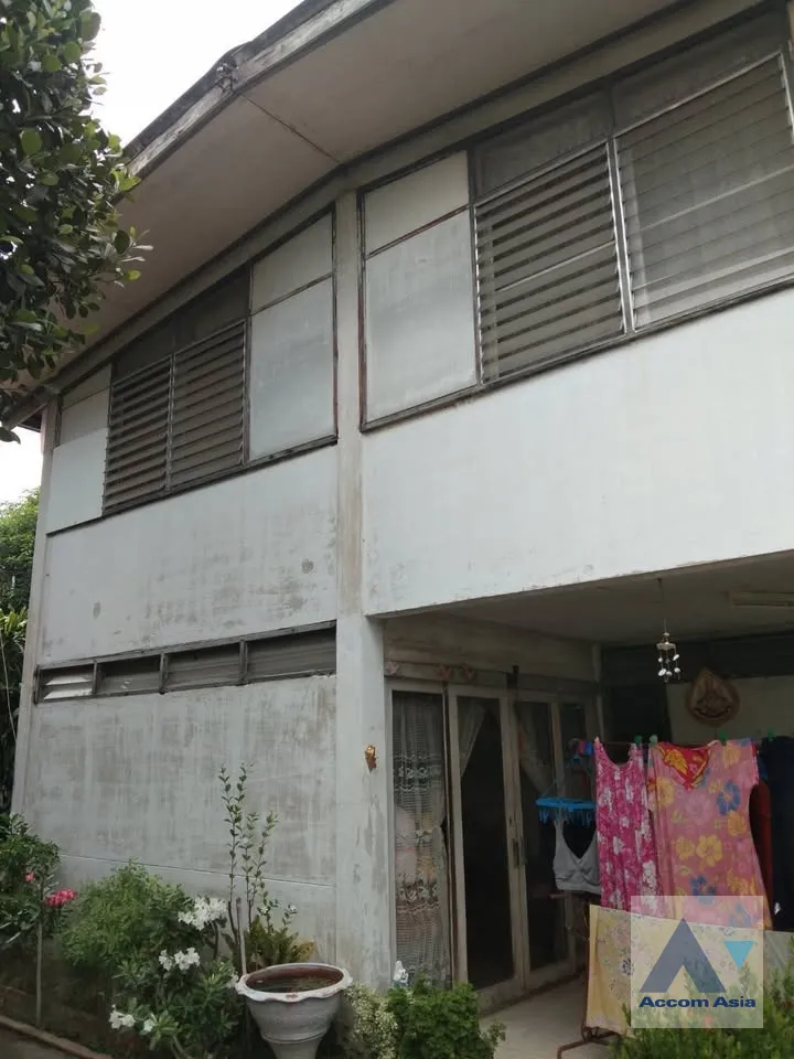 8  4 br House For Sale in Sukhumvit ,Bangkok  AA46070