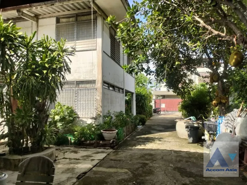 unit 4 Bedrooms  House For Sale in Sukhumvit, Bangkok  (AA46070)
