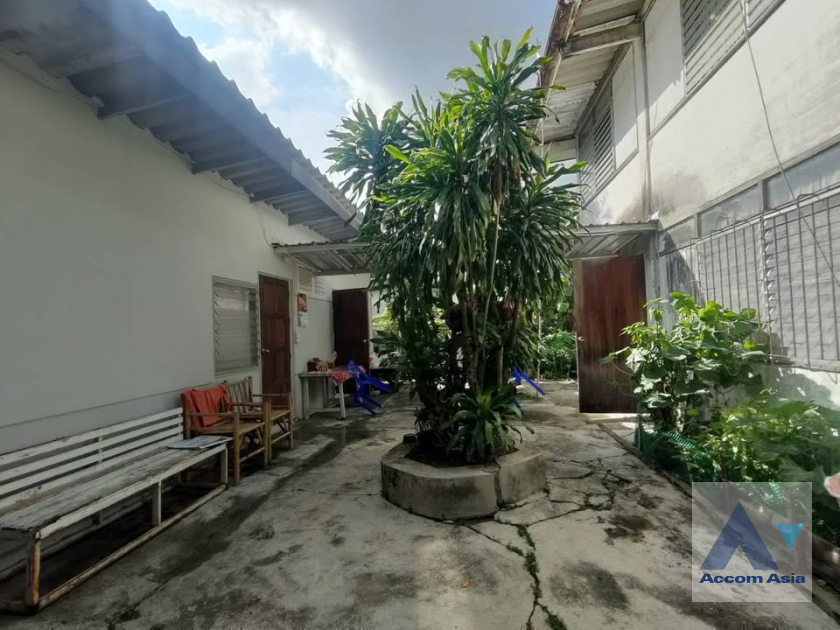 14  4 br House For Sale in Sukhumvit ,Bangkok  AA46070