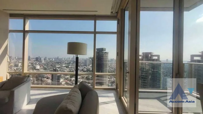 unit 4 Bedrooms  Condominium For Rent in Sathorn, Bangkok  near BTS Saphan Taksin (AA46076)