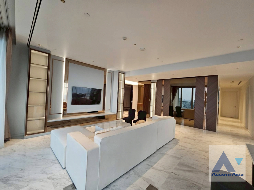 4  4 br Condominium For Rent in Sathorn ,Bangkok BTS Saphan Taksin at Four Seasons Private Residences AA46078