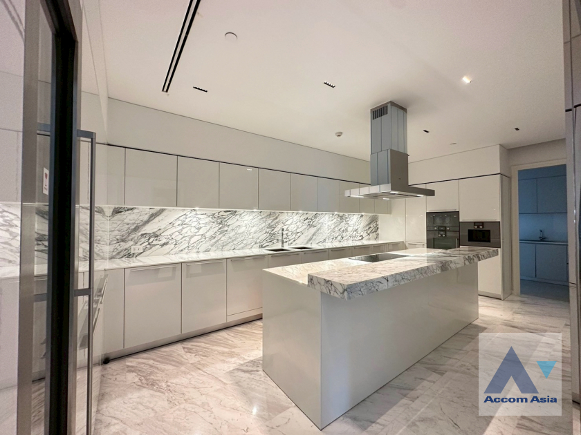 5  4 br Condominium For Rent in Sathorn ,Bangkok BTS Saphan Taksin at Four Seasons Private Residences AA46078