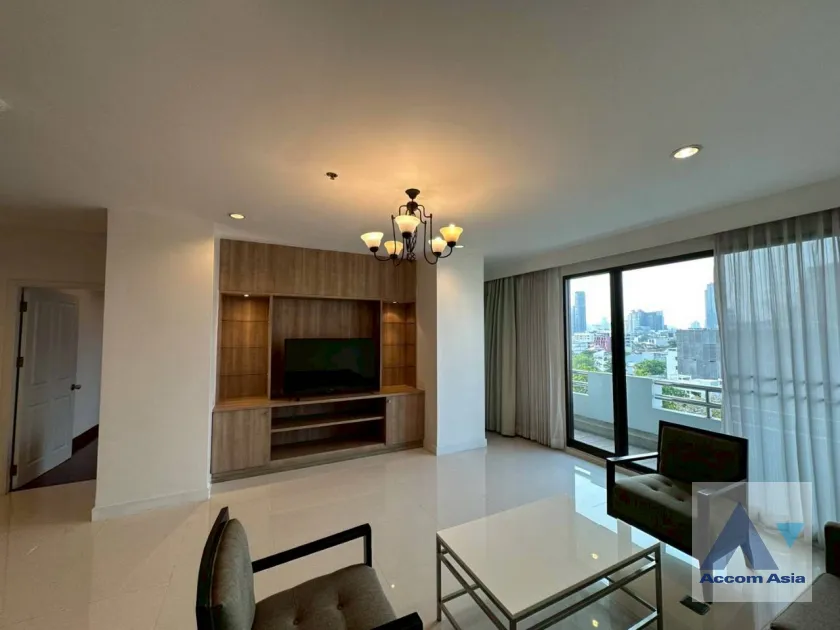 4  3 br Apartment for rent and sale in Sukhumvit ,Bangkok BTS Ekkamai at High-Rise Living with a Large Balcony Apartment in Ekkamai AA46079