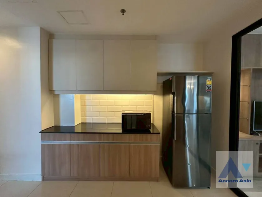 10  3 br Apartment for rent and sale in Sukhumvit ,Bangkok BTS Ekkamai at High-Rise Living with a Large Balcony Apartment in Ekkamai AA46079