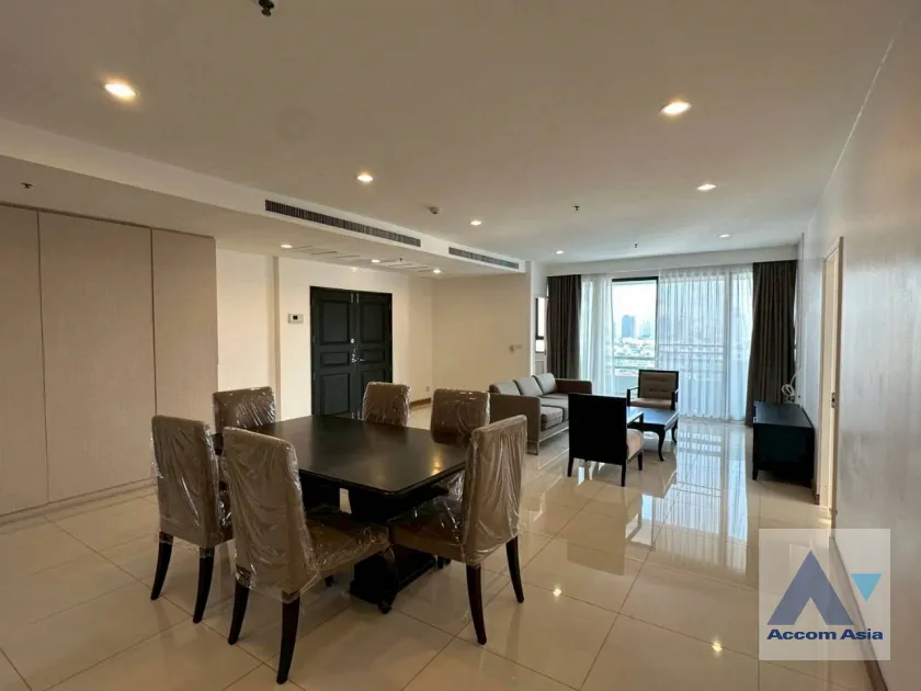 8  3 br Apartment For Rent in Sukhumvit ,Bangkok BTS Ekkamai at High-Rise Living with a Large Balcony Apartment in Ekkamai AA46081