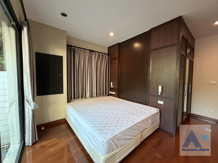 15  3 br Apartment for rent and sale in Sukhumvit ,Bangkok BTS Phrom Phong at Glorious outdoor area AA46087