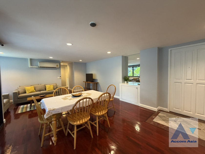 5  2 br Condominium For Rent in Ploenchit ,Bangkok BTS Ploenchit at La Maison Ruamrudee AA46097