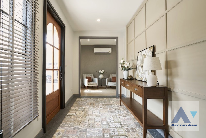 10  4 br House for rent and sale in Pattanakarn ,Bangkok ARL Ramkhamhaeng AA46103