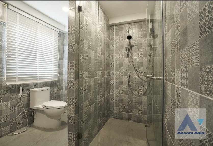 24  4 br House for rent and sale in Pattanakarn ,Bangkok ARL Ramkhamhaeng AA46103