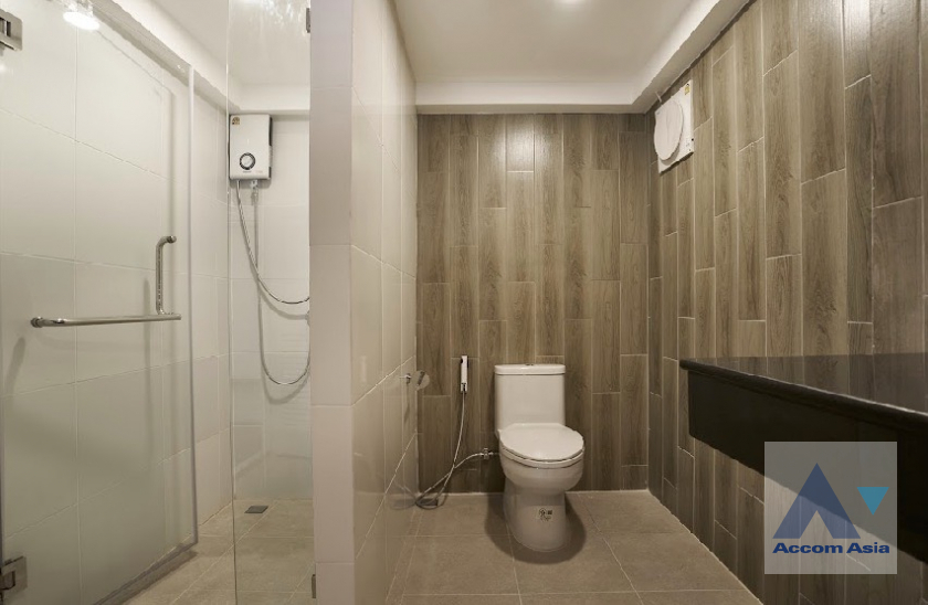 25  4 br House for rent and sale in Pattanakarn ,Bangkok ARL Ramkhamhaeng AA46103