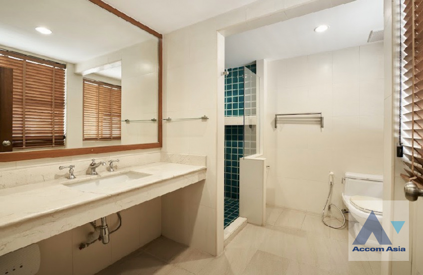 26  4 br House for rent and sale in Pattanakarn ,Bangkok ARL Ramkhamhaeng AA46103