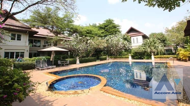 unitPrivate Swimming Pool |  4 Bedrooms  House For Rent in Sukhumvit, Bangkok  near BTS Thong Lo (AA46105)