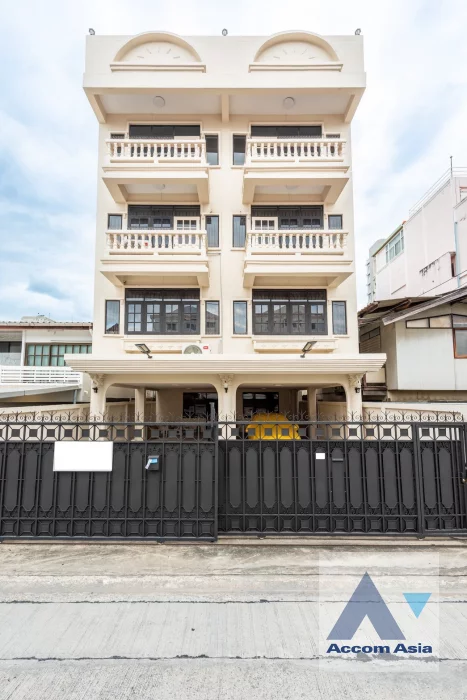  2  7 br House For Rent in Lat Phrao ,Bangkok MRT Lat Phrao 83 AA46108