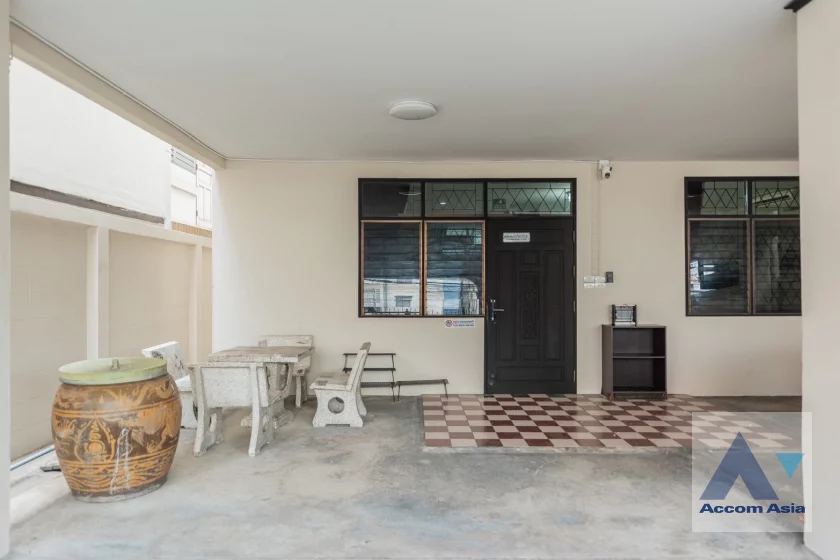 33  7 br House For Rent in Lat Phrao ,Bangkok MRT Lat Phrao 83 AA46108
