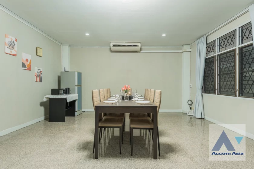  1  7 br House For Rent in Lat Phrao ,Bangkok MRT Lat Phrao 83 AA46108