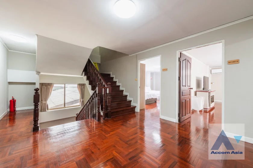  1  7 br House For Rent in Lat Phrao ,Bangkok MRT Lat Phrao 83 AA46108