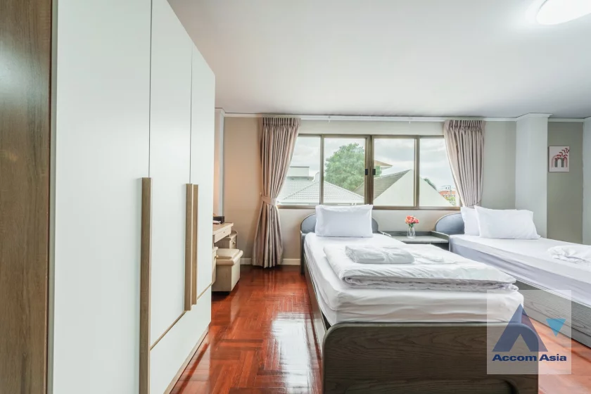 13  7 br House For Rent in Lat Phrao ,Bangkok MRT Lat Phrao 83 AA46108