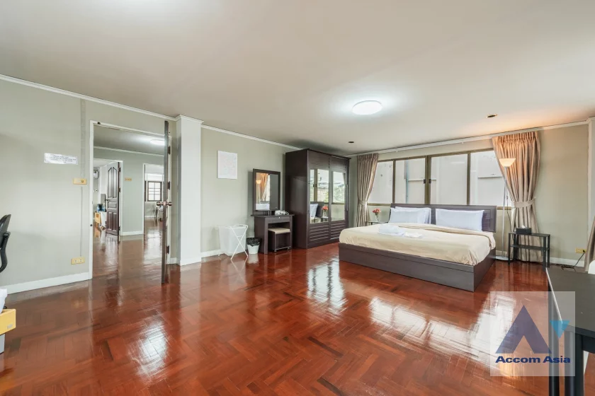 15  7 br House For Rent in Lat Phrao ,Bangkok MRT Lat Phrao 83 AA46108