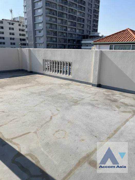 31  7 br House For Rent in Lat Phrao ,Bangkok MRT Lat Phrao 83 AA46108