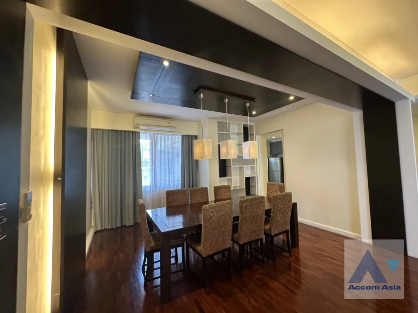 5  3 br Apartment For Rent in Sukhumvit ,Bangkok BTS Nana at Suite for family AA46110