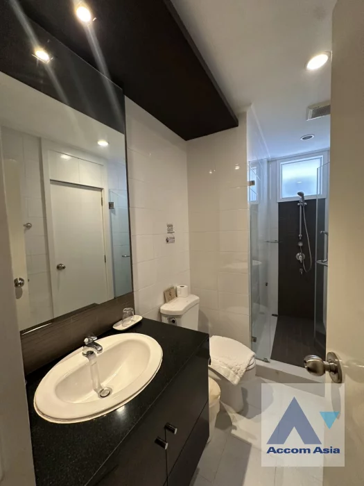 17  3 br Apartment For Rent in Sukhumvit ,Bangkok BTS Nana at Suite for family AA46110