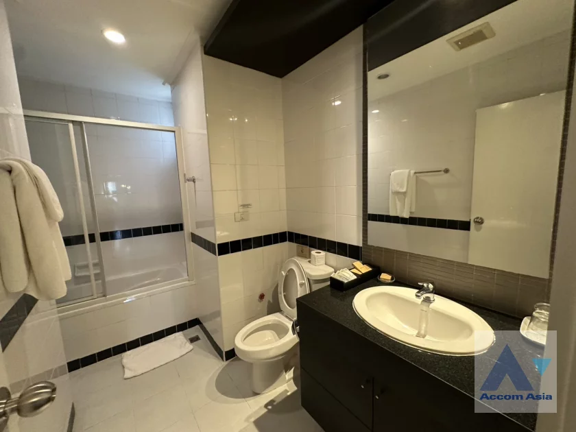 15  3 br Apartment For Rent in Sukhumvit ,Bangkok BTS Nana at Suite for family AA46110