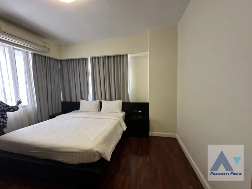 14  3 br Apartment For Rent in Sukhumvit ,Bangkok BTS Nana at Suite for family AA46110