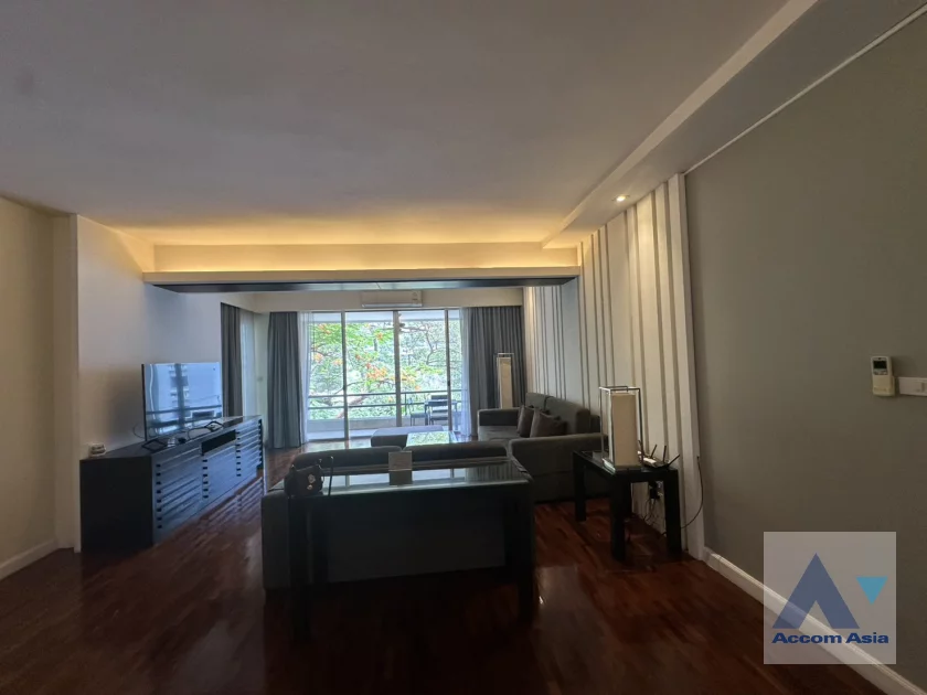  1  3 br Apartment For Rent in Sukhumvit ,Bangkok BTS Nana at Suite for family AA46110