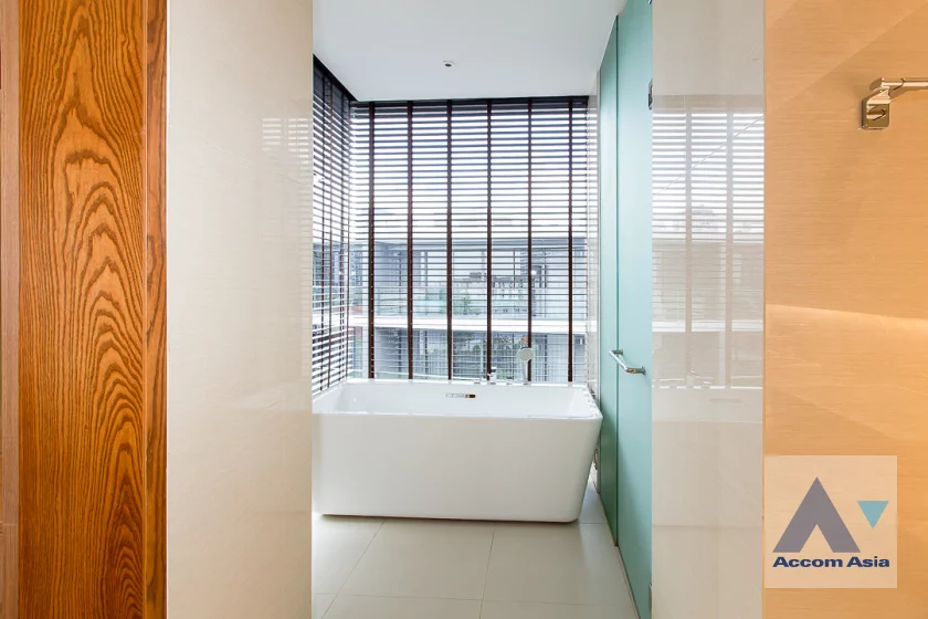 26  3 br Condominium For Rent in Sukhumvit ,Bangkok BTS On Nut at Park Court Sukhumvit 77 AA46113