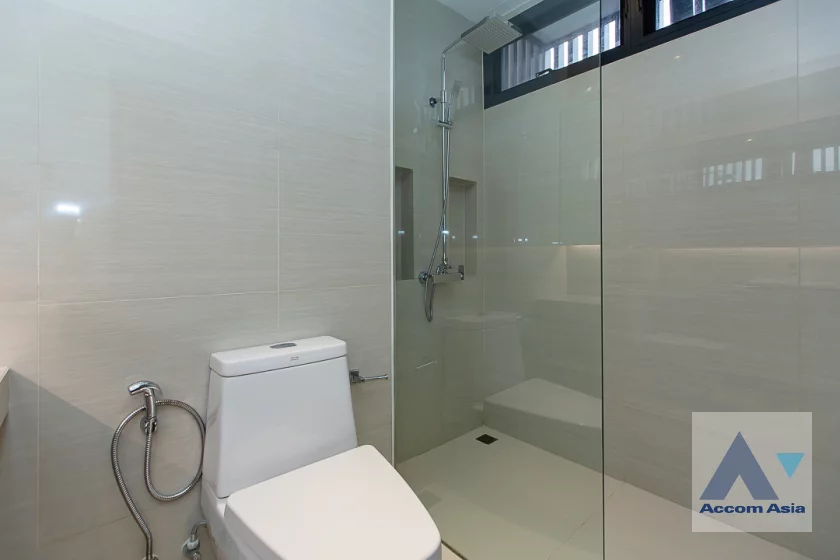 32  3 br Condominium For Rent in Sukhumvit ,Bangkok BTS On Nut at Park Court Sukhumvit 77 AA46113