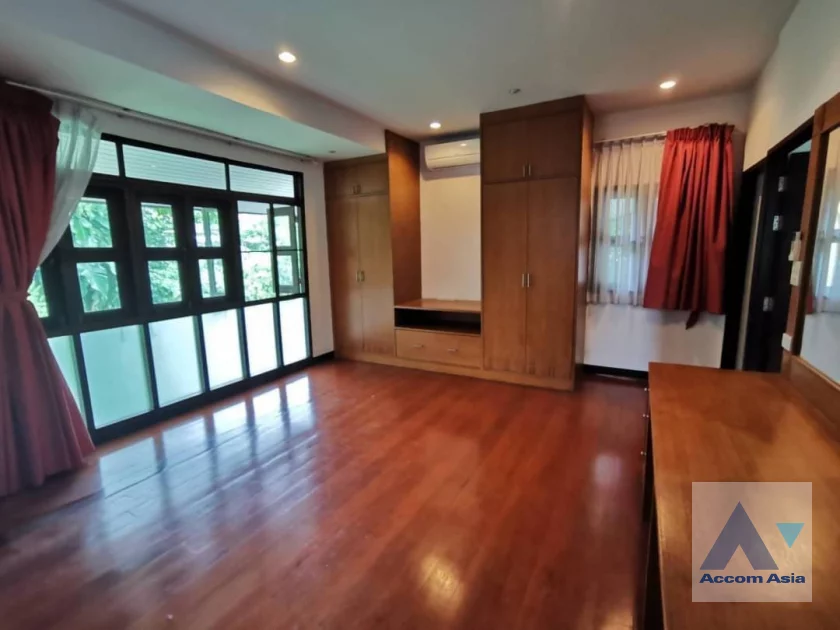 6  3 br House For Rent in Sukhumvit ,Bangkok BTS Asok at House in Compound AA46118