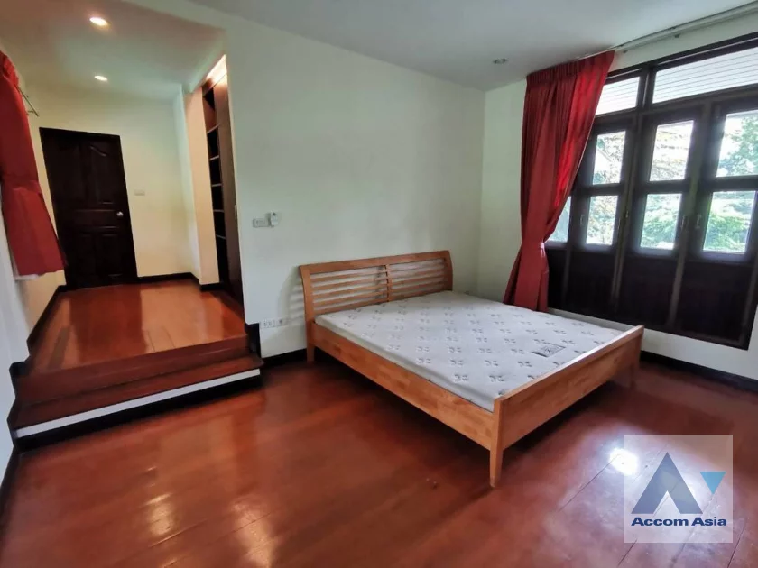 8  3 br House For Rent in Sukhumvit ,Bangkok BTS Asok at House in Compound AA46118