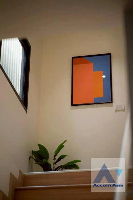 19  4 br Townhouse for rent and sale in Sukhumvit ,Bangkok  AA46119
