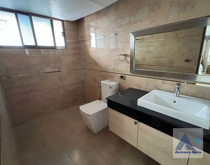 21  3 br Condominium For Rent in Sukhumvit ,Bangkok MRT Sukhumvit - BTS Asok at Liberty Park I AA46120