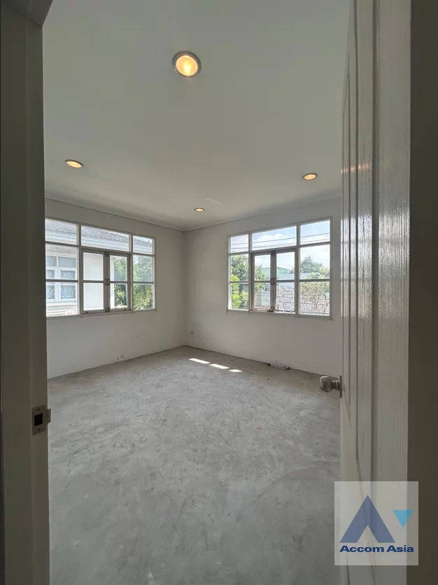  1  3 br House For Sale in Lat Phrao ,Bangkok  at Baan Ladprao 1  AA46122