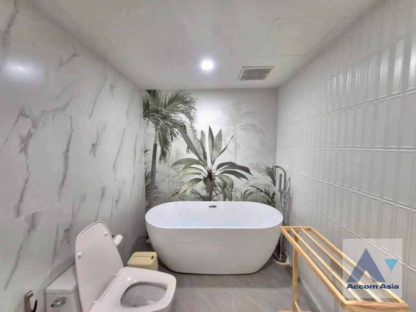 11  2 br Condominium For Rent in Sukhumvit ,Bangkok BTS Phrom Phong at Baan Suanpetch AA46123