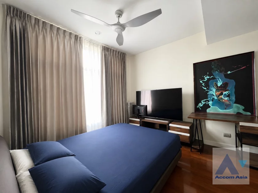 1  3 br Condominium For Sale in Sathorn ,Bangkok MRT Lumphini at Baan Nunthasiri AA46126